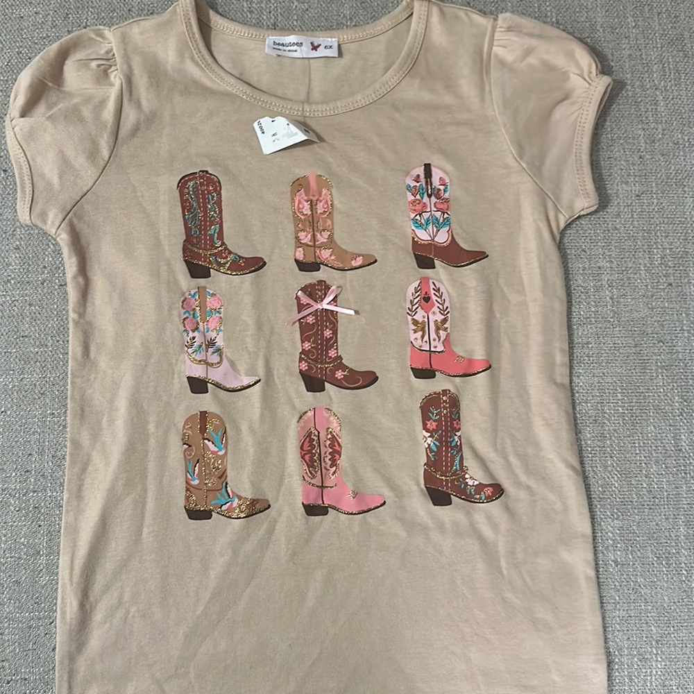 Cute Cowgirl T-shirt Size 6